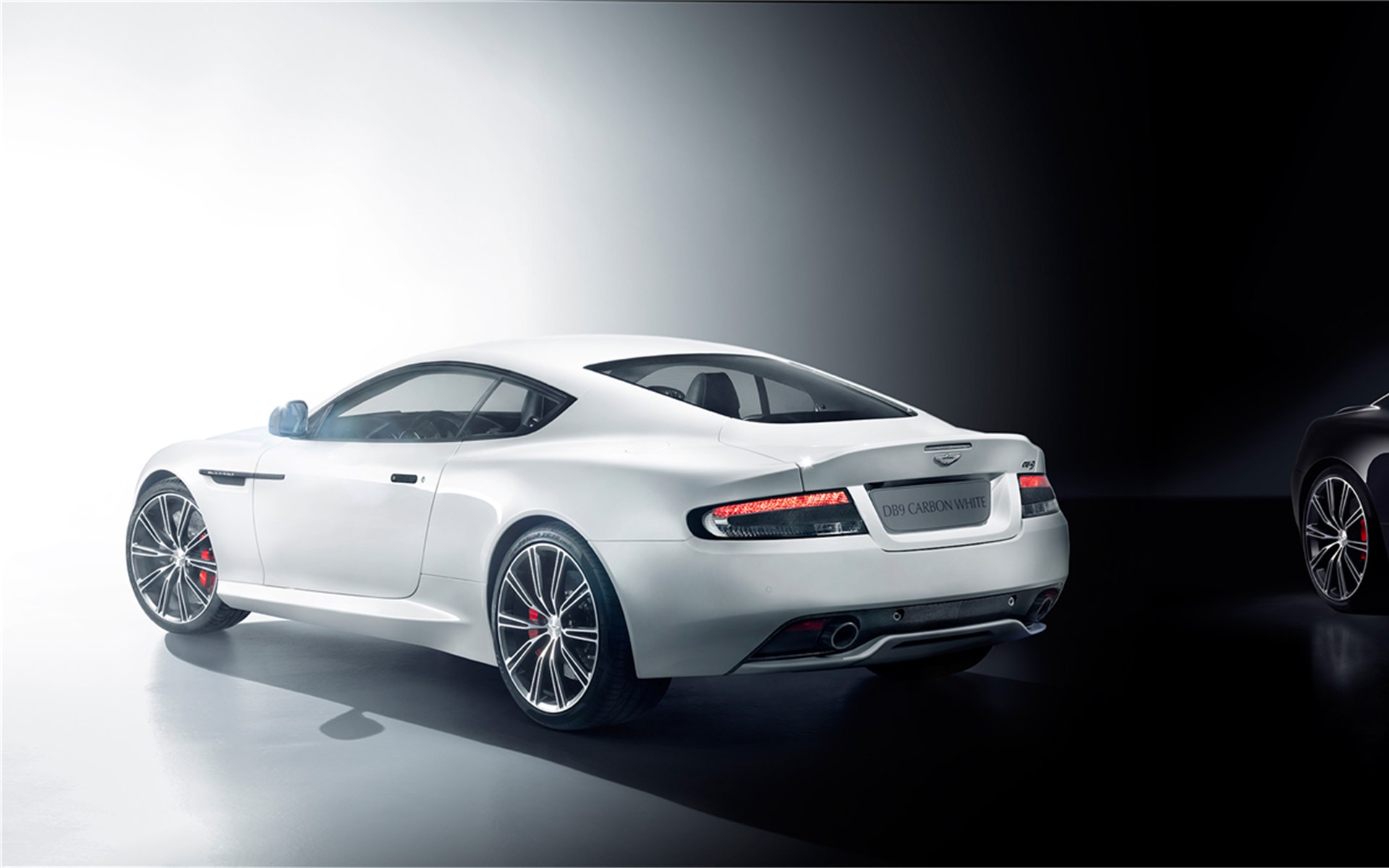 Aston Martin DB9 Carbon 2015